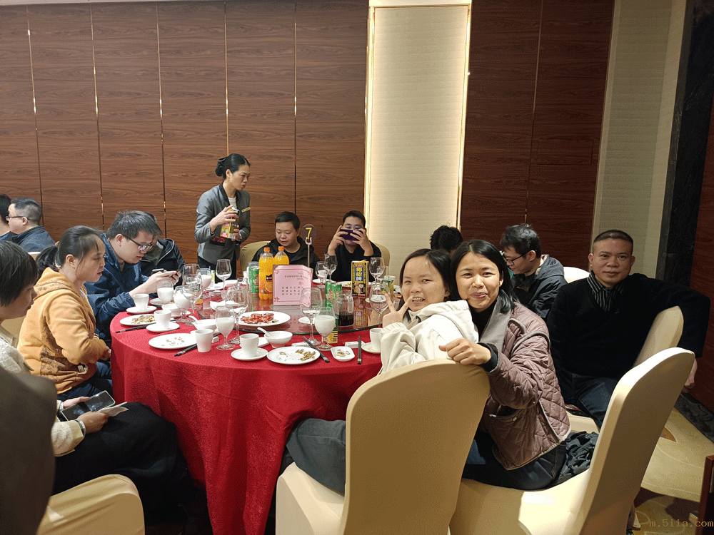 新程启航，雷竞技raybet官网入口2025新年联欢盛典圆满结束